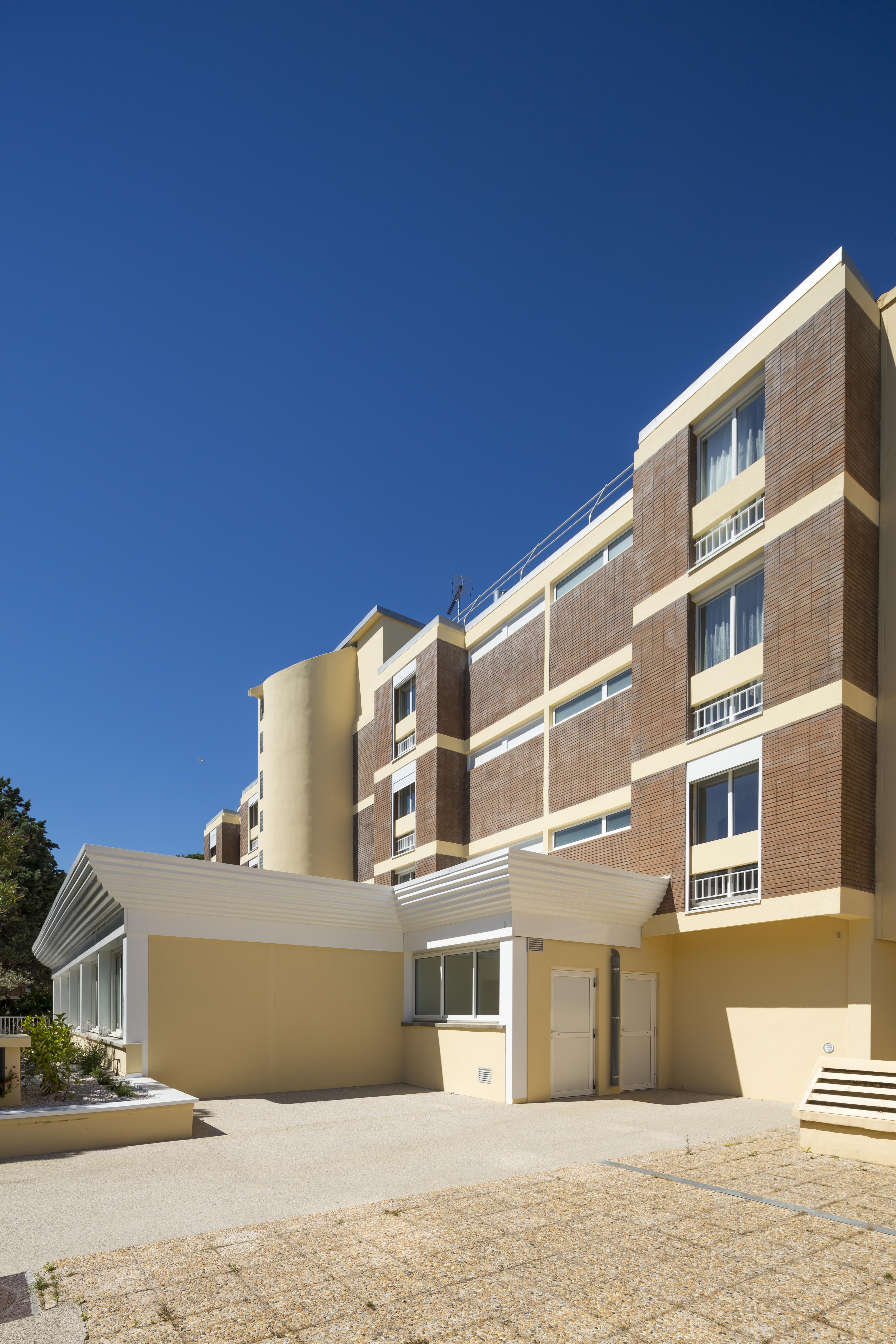 Opéralia Hôtel les Pins Balaruc-les-Bains Exterior foto